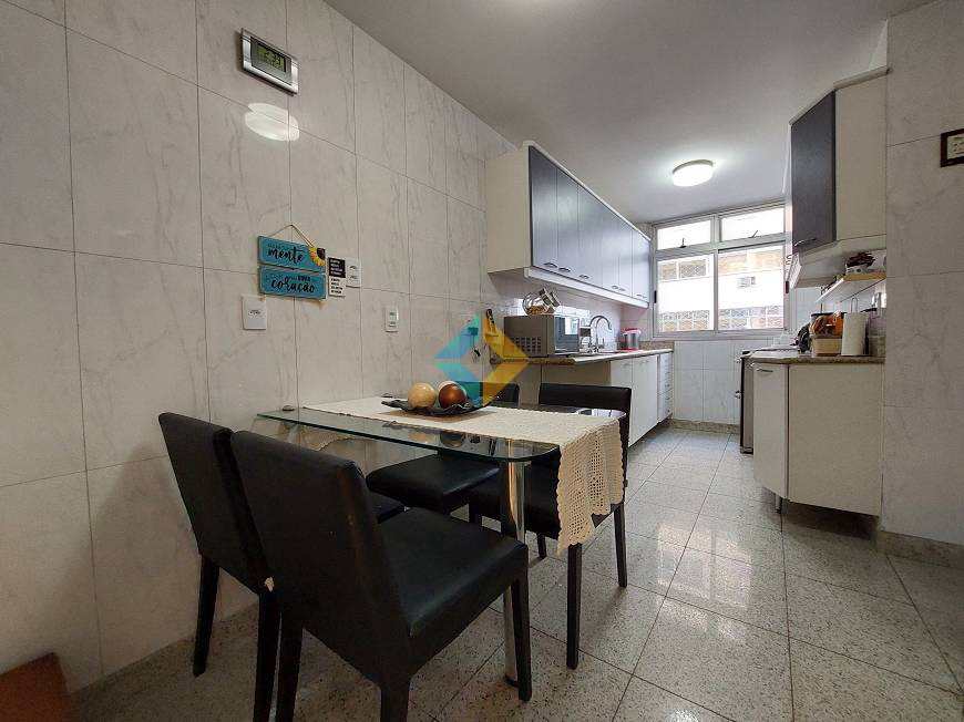 Apartamento à venda com 4 quartos, 240m² - Foto 15