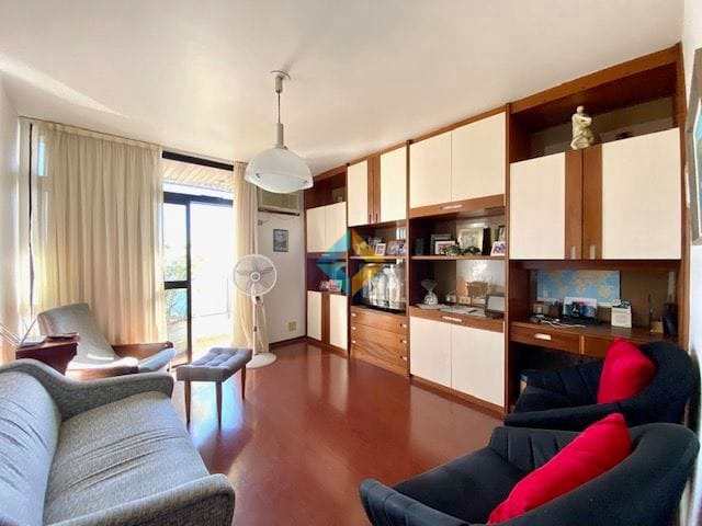 Apartamento à venda com 4 quartos, 290m² - Foto 10