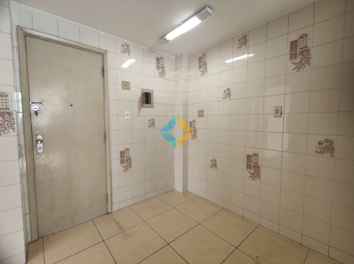 Apartamento à venda com 3 quartos, 160m² - Foto 22