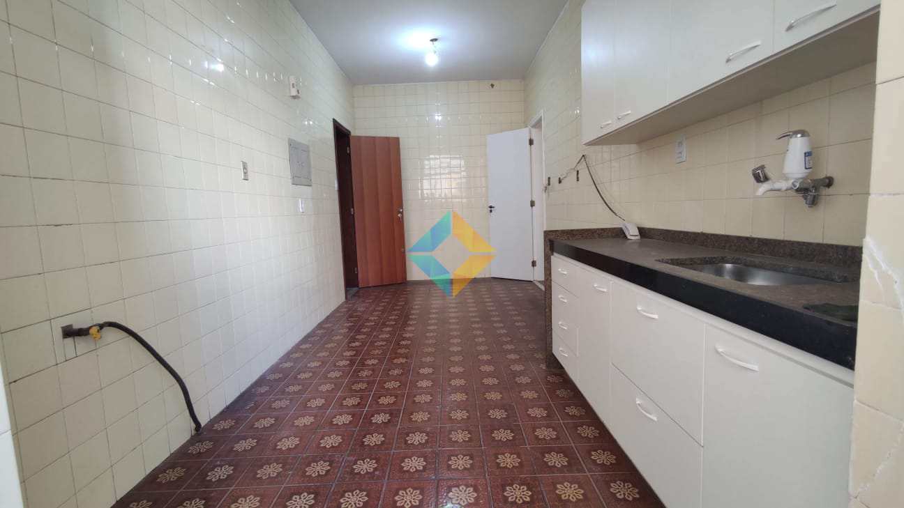 Apartamento à venda com 3 quartos, 160m² - Foto 19