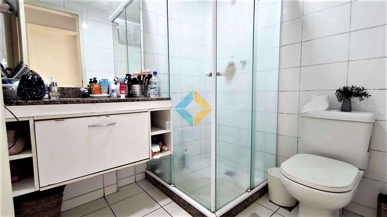 Apartamento à venda com 2 quartos, 70m² - Foto 14