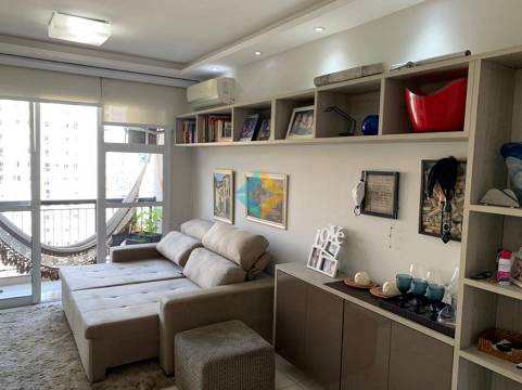 Apartamento à venda com 2 quartos, 70m² - Foto 4