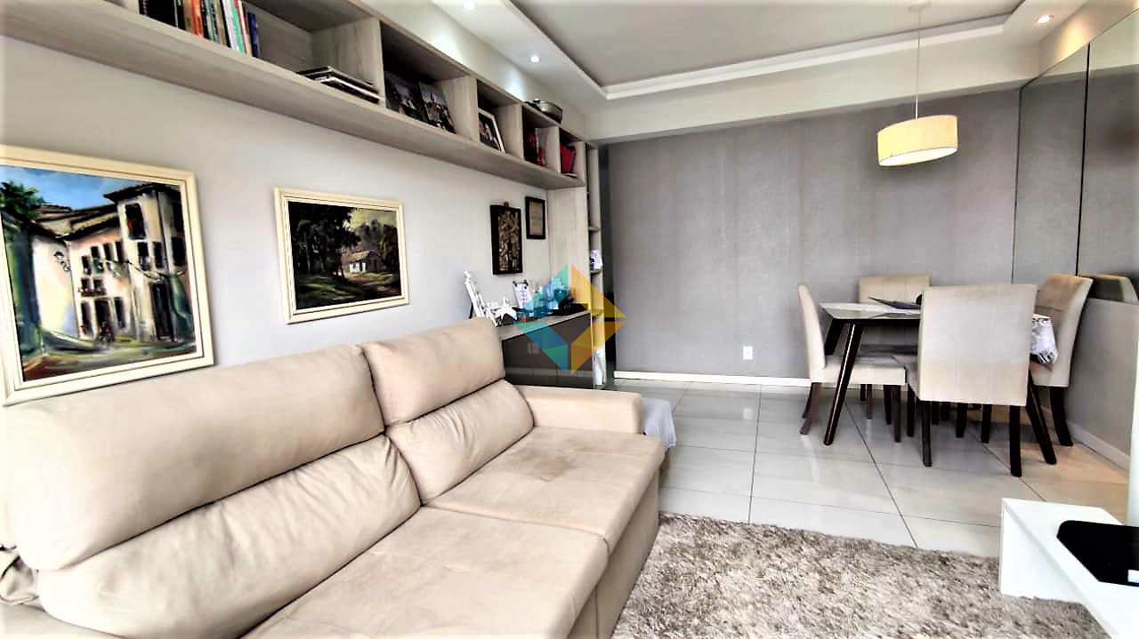 Apartamento à venda com 2 quartos, 70m² - Foto 3