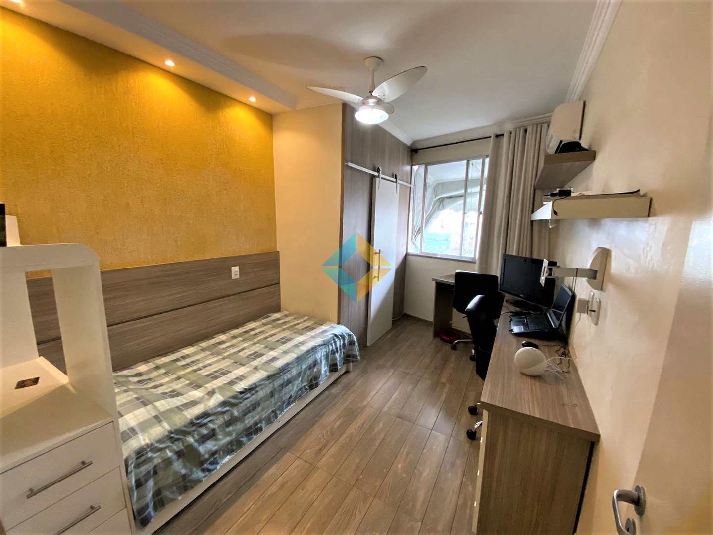 Apartamento à venda com 2 quartos, 72m² - Foto 10