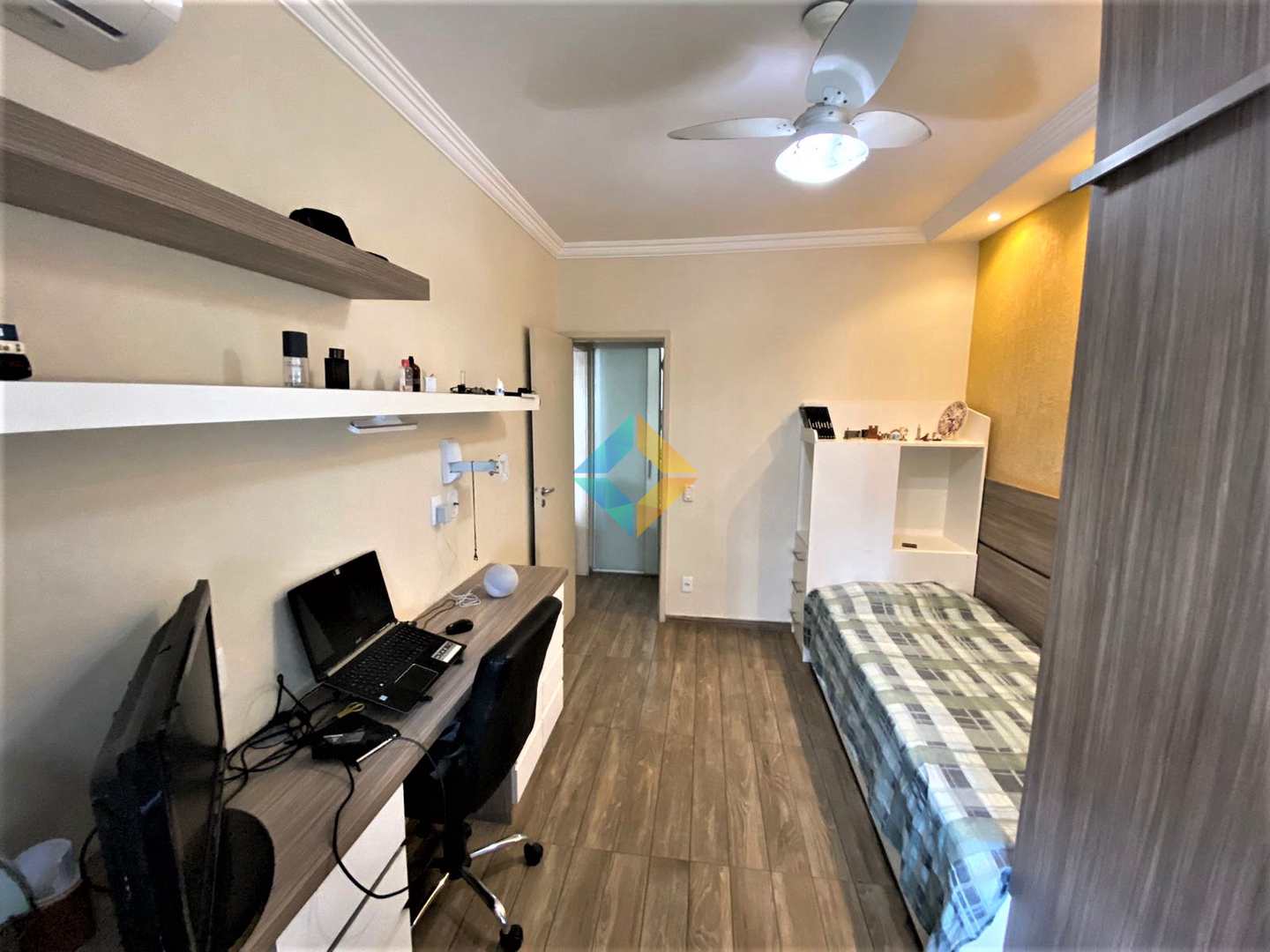 Apartamento à venda com 2 quartos, 72m² - Foto 11