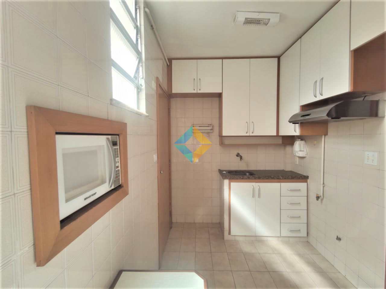 Apartamento à venda com 2 quartos, 85m² - Foto 17