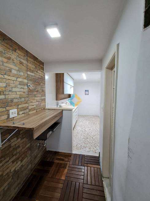 Apartamento à venda com 2 quartos, 80m² - Foto 2