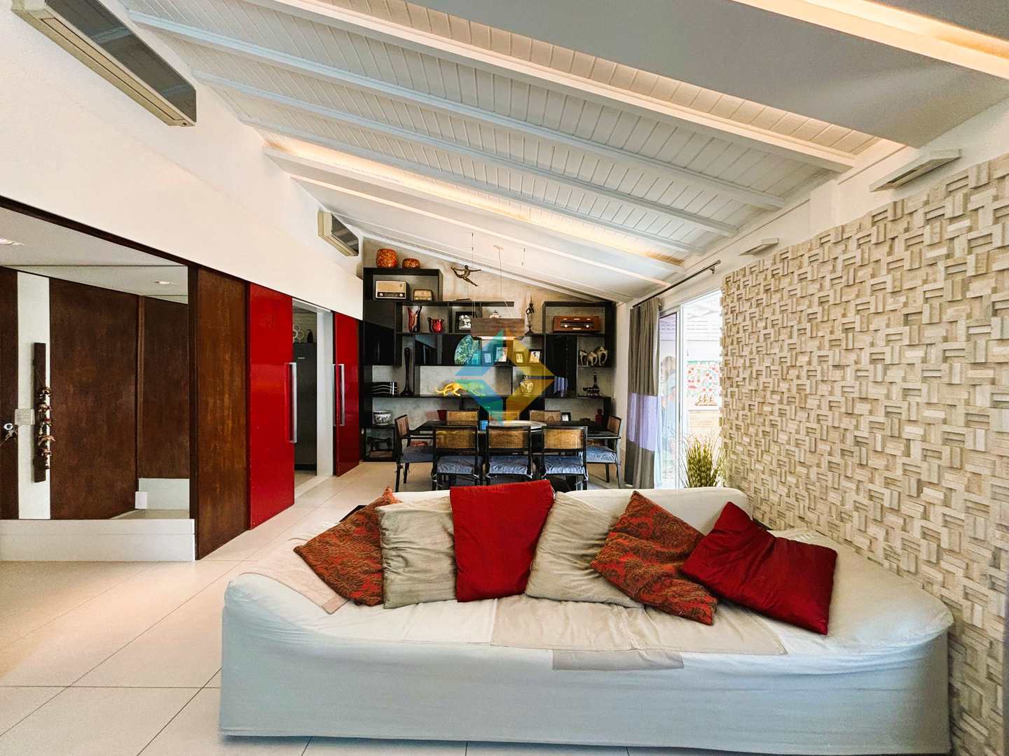 Cobertura à venda com 4 quartos, 240m² - Foto 3