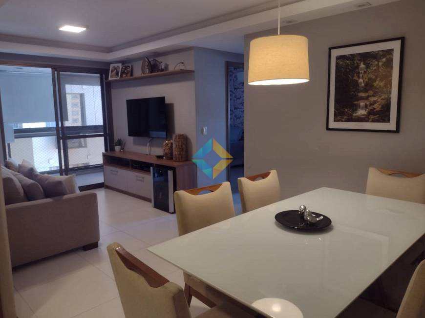 Apartamento à venda com 2 quartos, 80m² - Foto 3