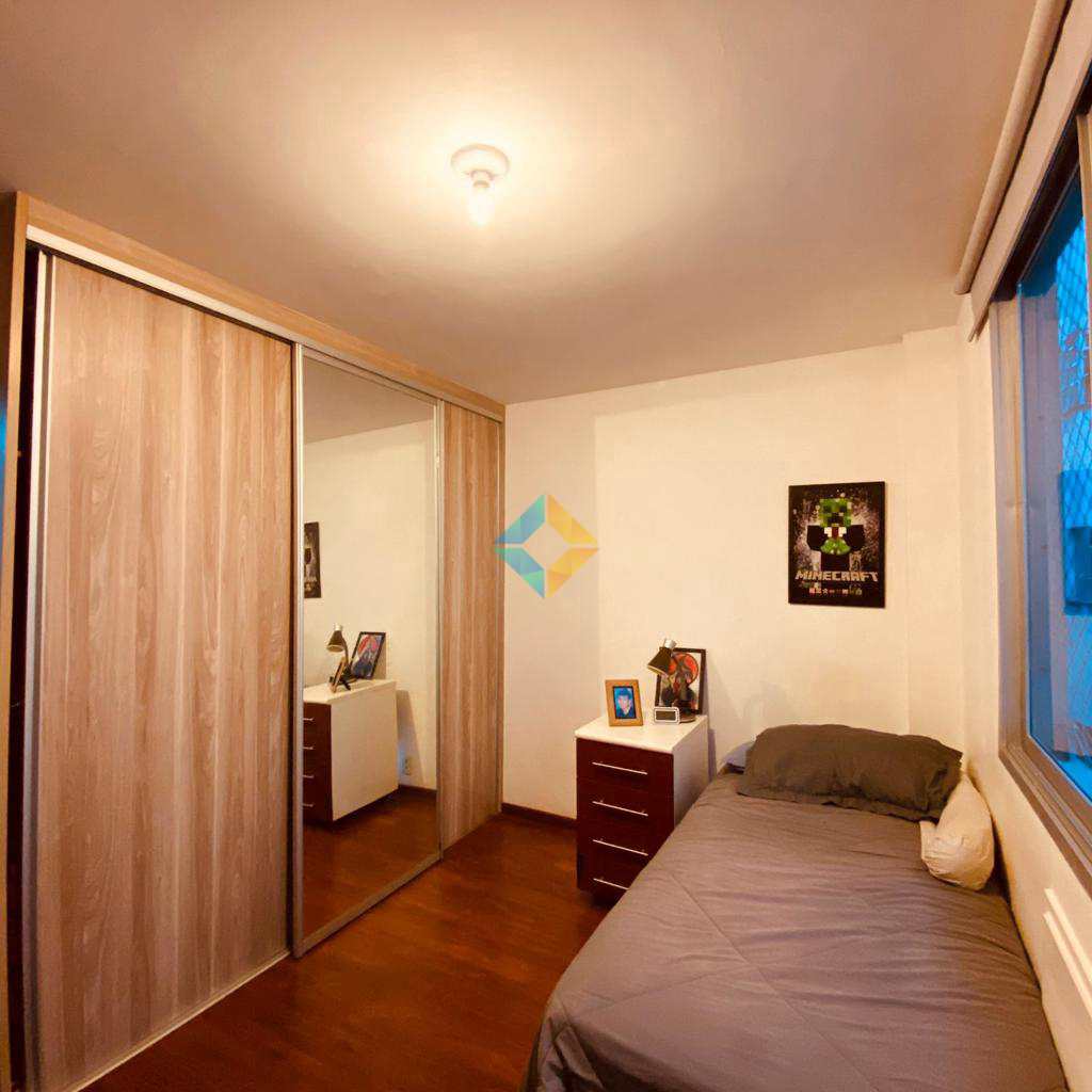 Apartamento à venda com 3 quartos, 125m² - Foto 7