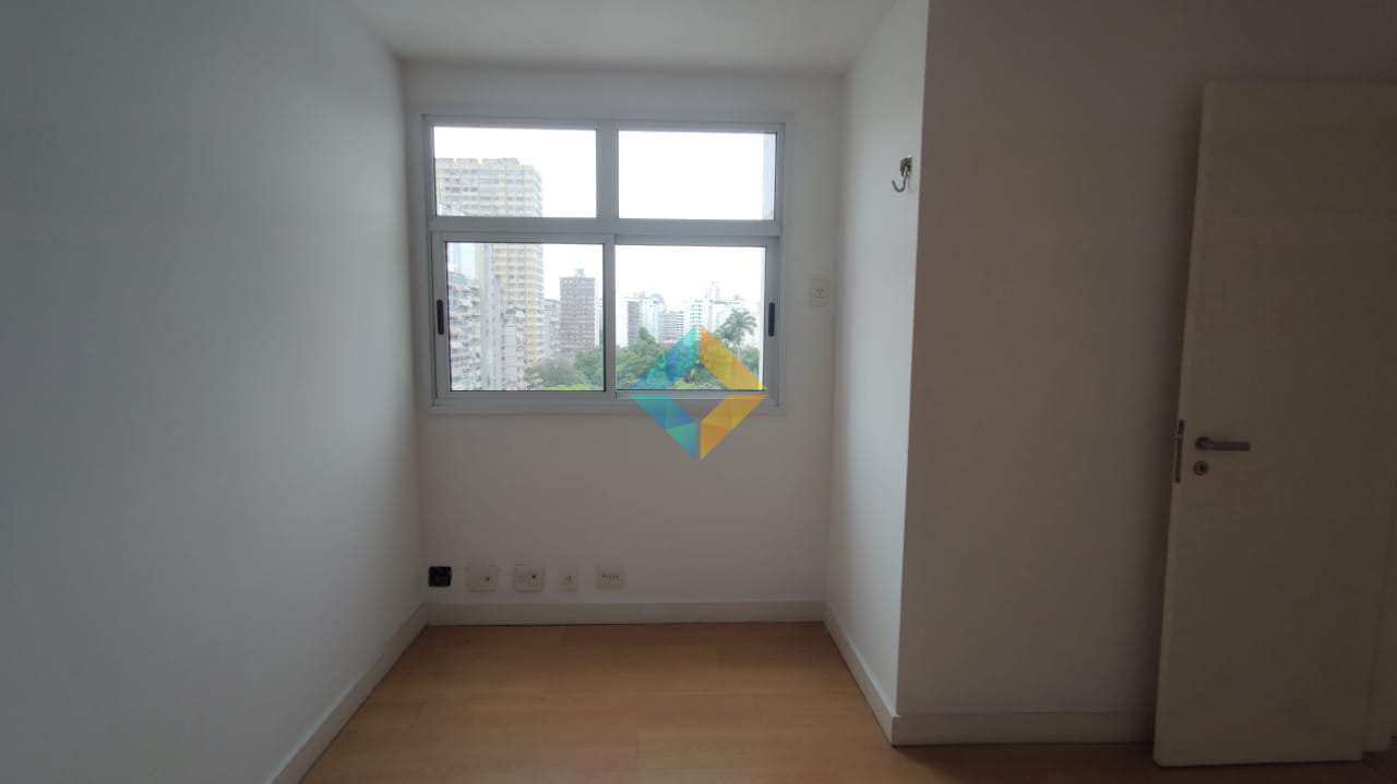 Apartamento à venda com 3 quartos, 130m² - Foto 19