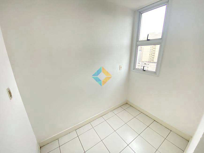 Apartamento à venda com 3 quartos, 130m² - Foto 11