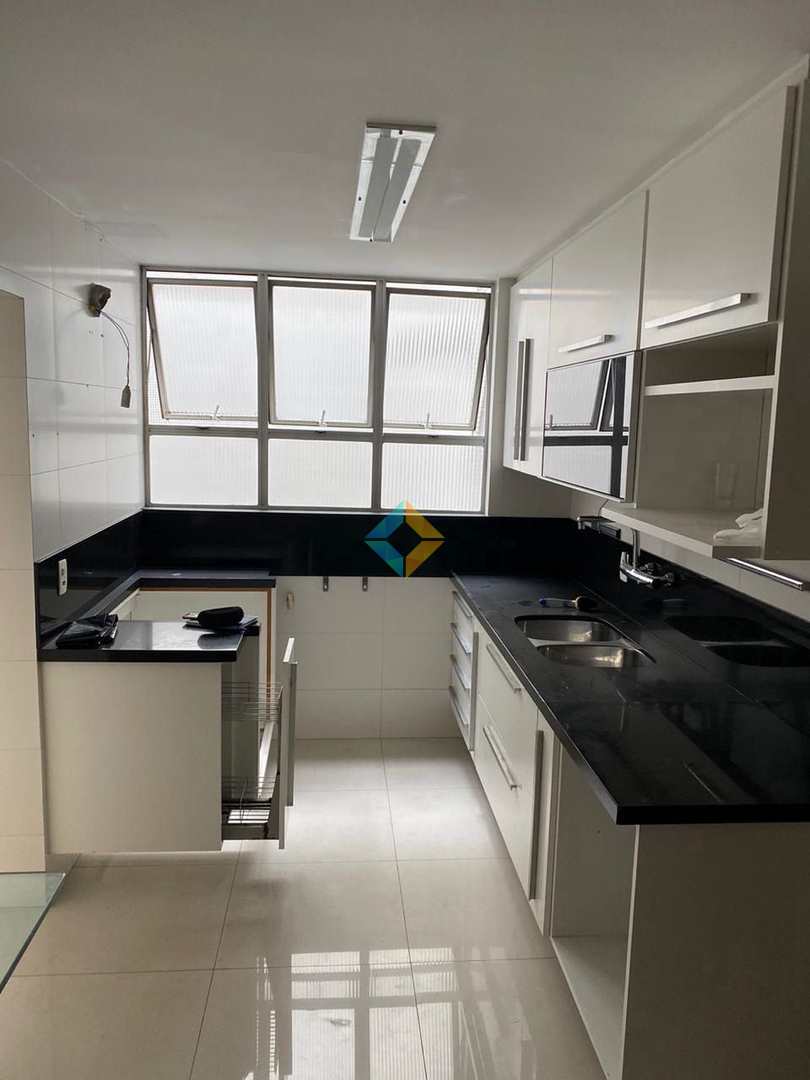 Apartamento à venda com 4 quartos, 260m² - Foto 35