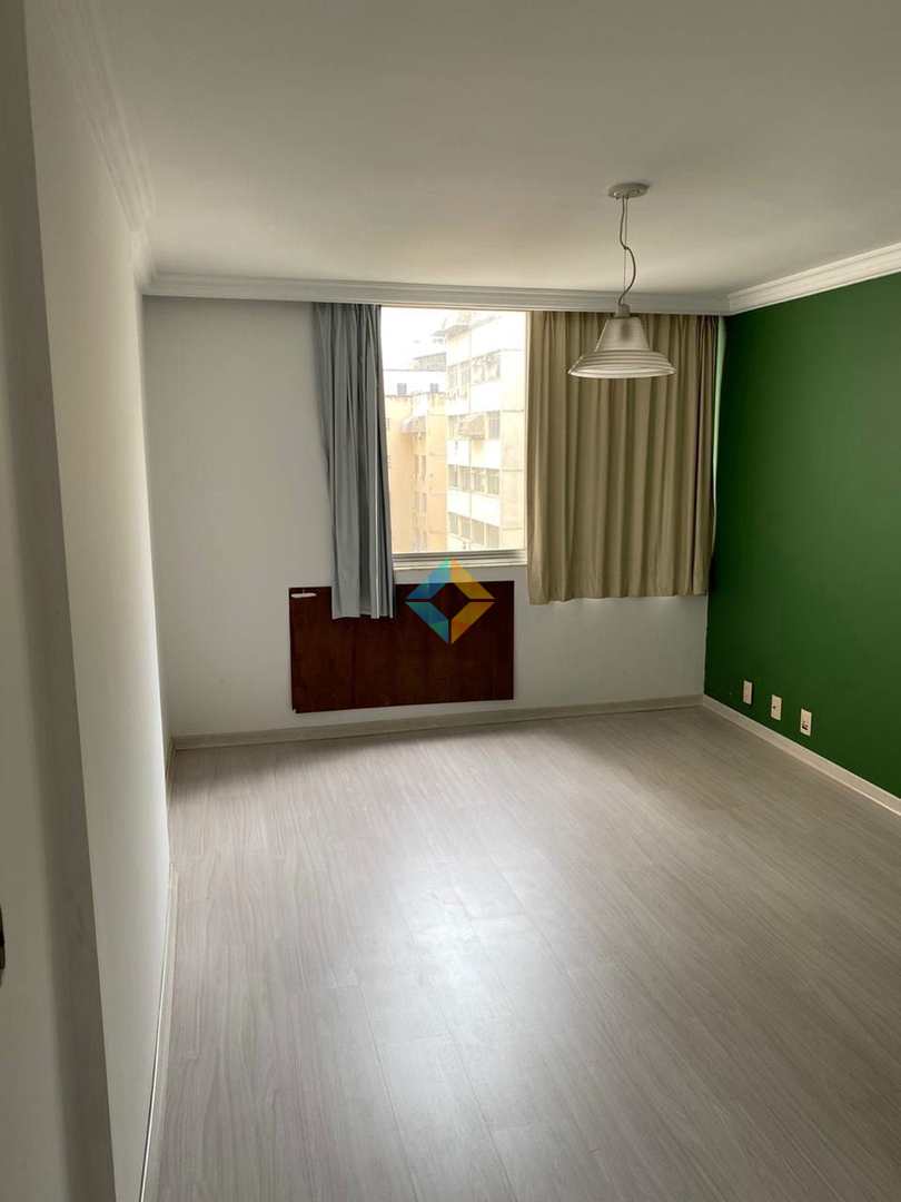 Apartamento à venda com 4 quartos, 260m² - Foto 18