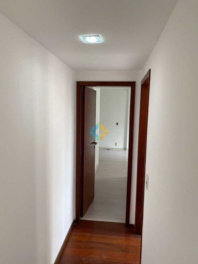 Apartamento à venda com 4 quartos, 260m² - Foto 27