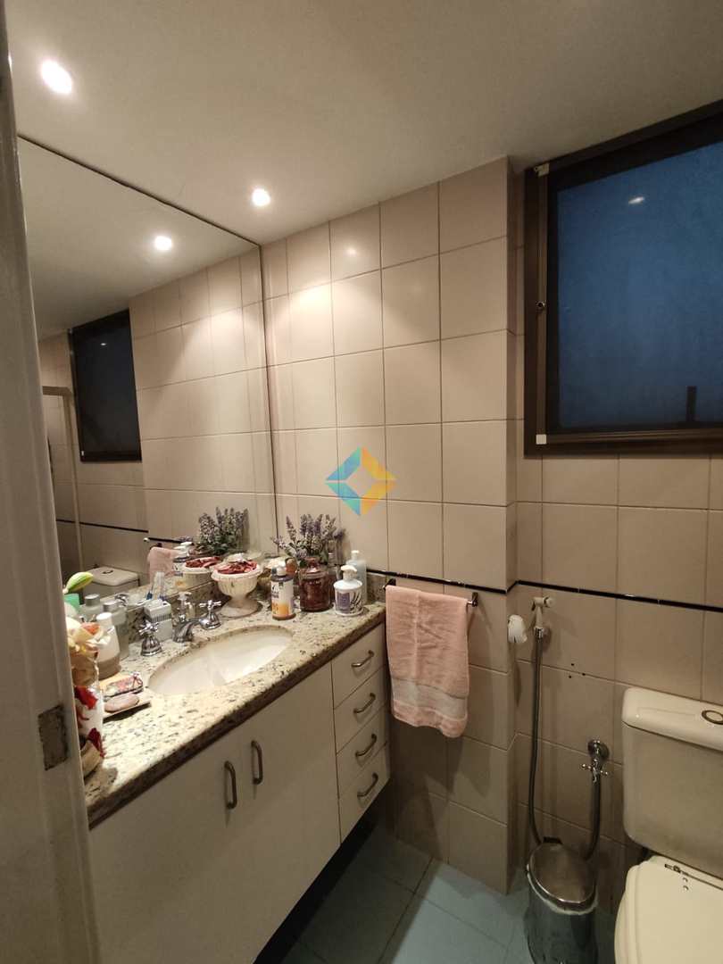 Apartamento à venda com 4 quartos, 150m² - Foto 12