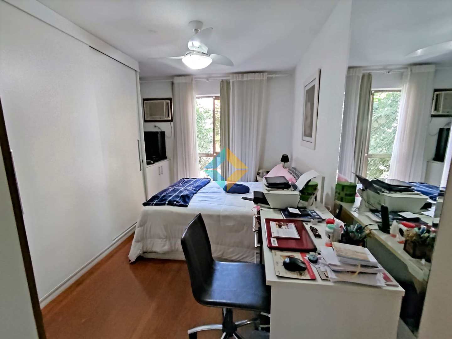 Apartamento à venda com 4 quartos, 150m² - Foto 8