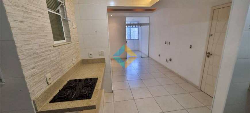 Apartamento à venda com 1 quarto, 42m² - Foto 14