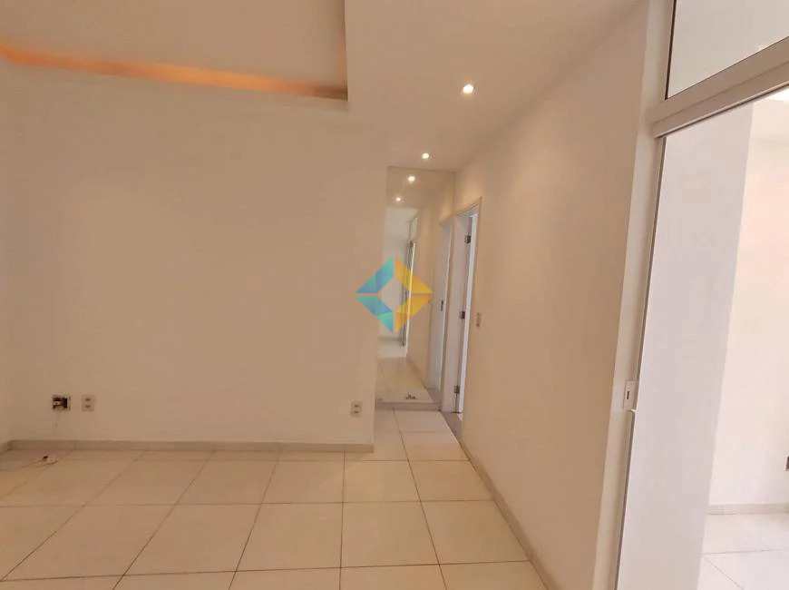 Apartamento à venda com 1 quarto, 42m² - Foto 3