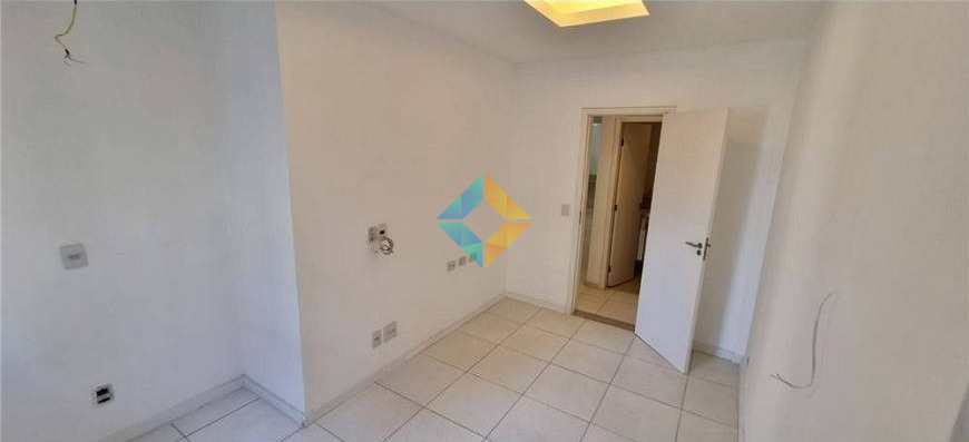 Apartamento à venda com 1 quarto, 42m² - Foto 9