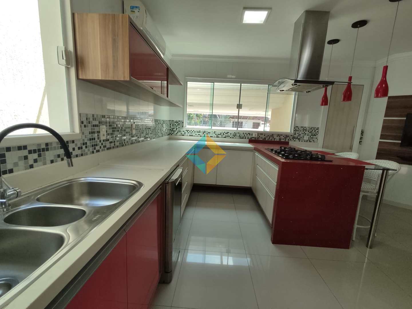 Casa à venda com 5 quartos, 600m² - Foto 46