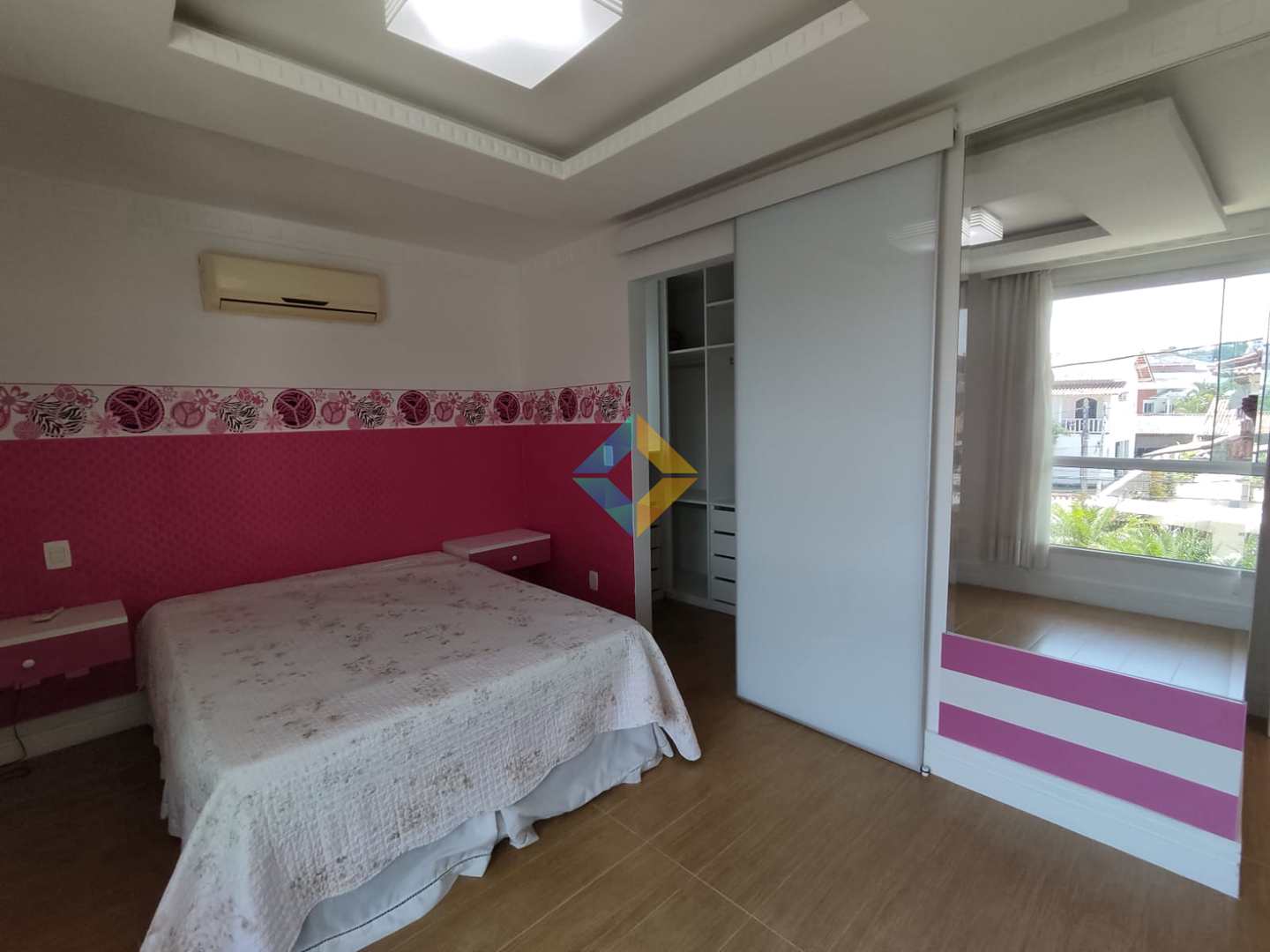 Casa à venda com 5 quartos, 600m² - Foto 32