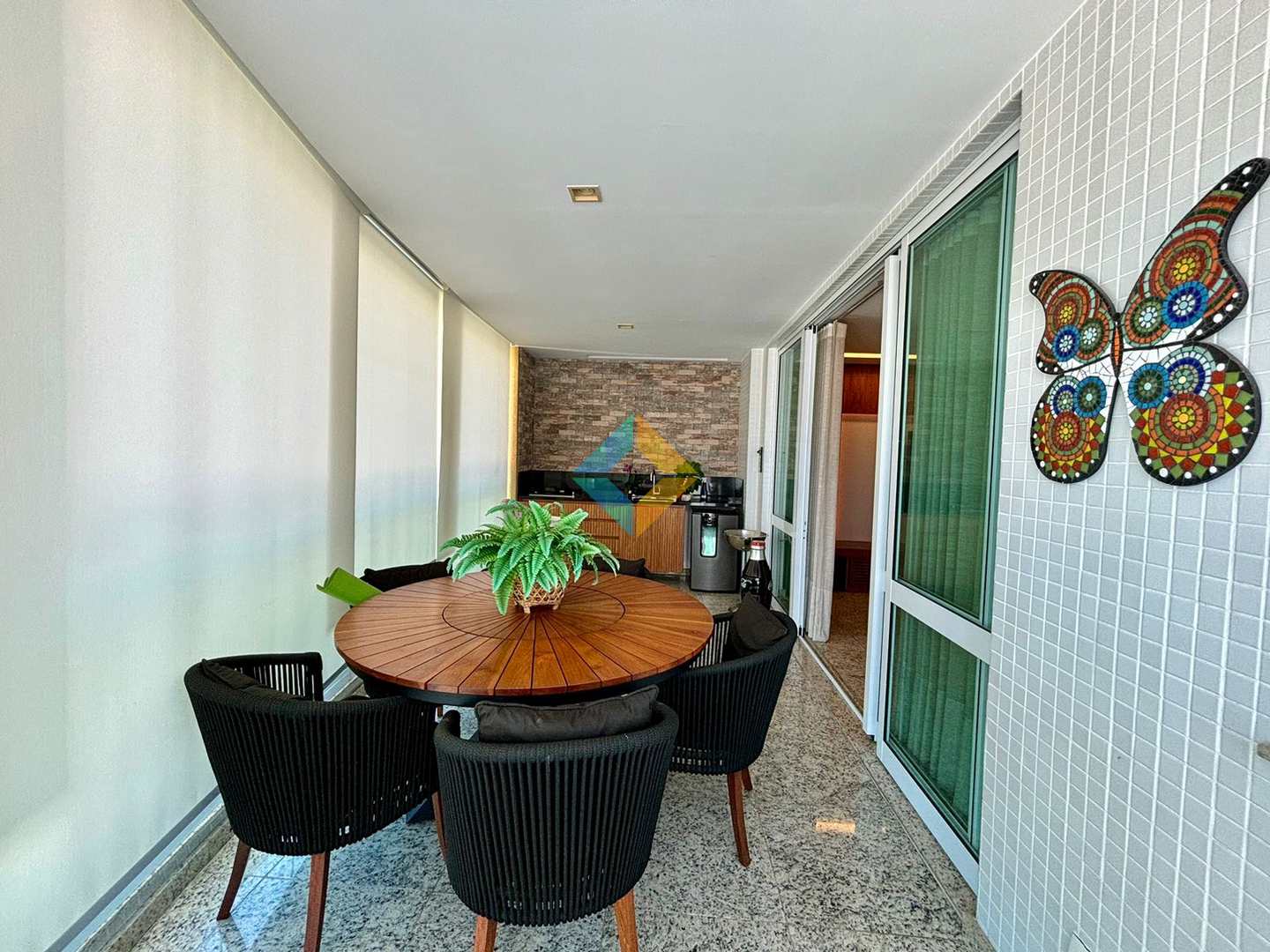 Apartamento à venda com 4 quartos, 220m² - Foto 13