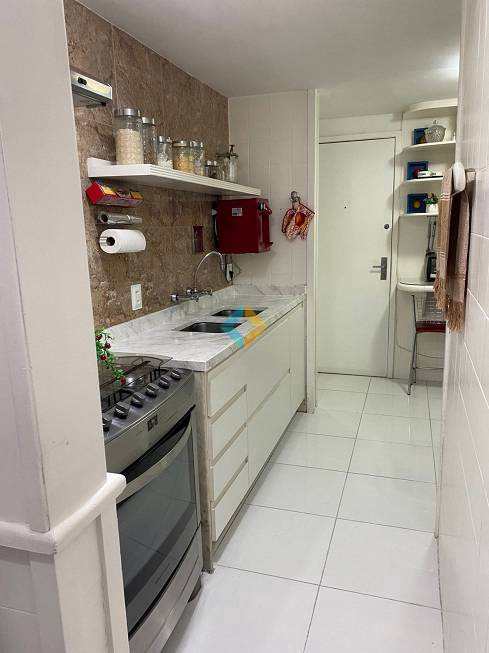 Apartamento à venda com 2 quartos, 85m² - Foto 23