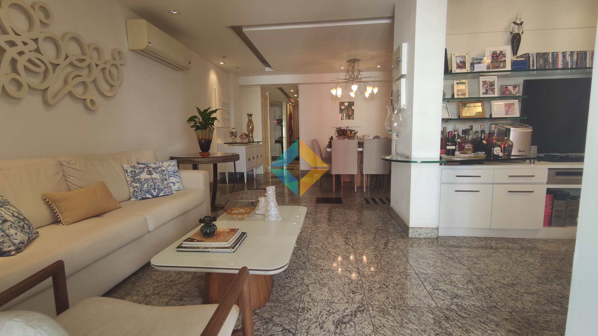 Apartamento à venda com 4 quartos, 150m² - Foto 5