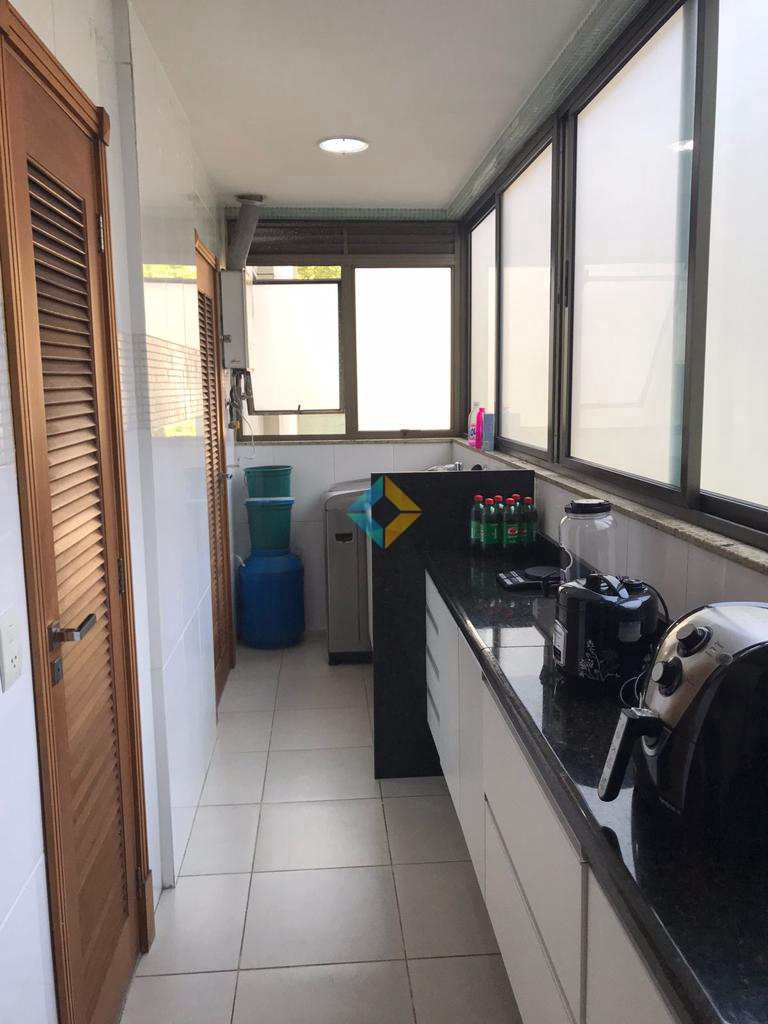 Apartamento à venda com 4 quartos, 160m² - Foto 18