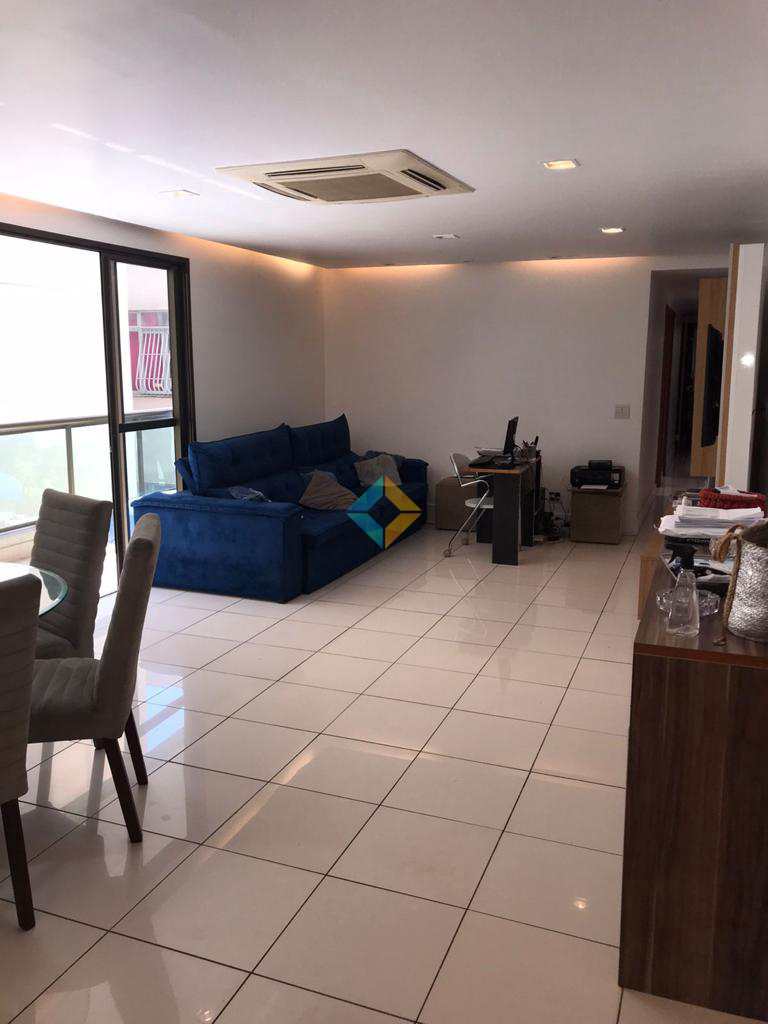 Apartamento à venda com 4 quartos, 160m² - Foto 2