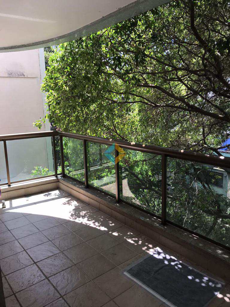 Apartamento à venda com 4 quartos, 160m² - Foto 8