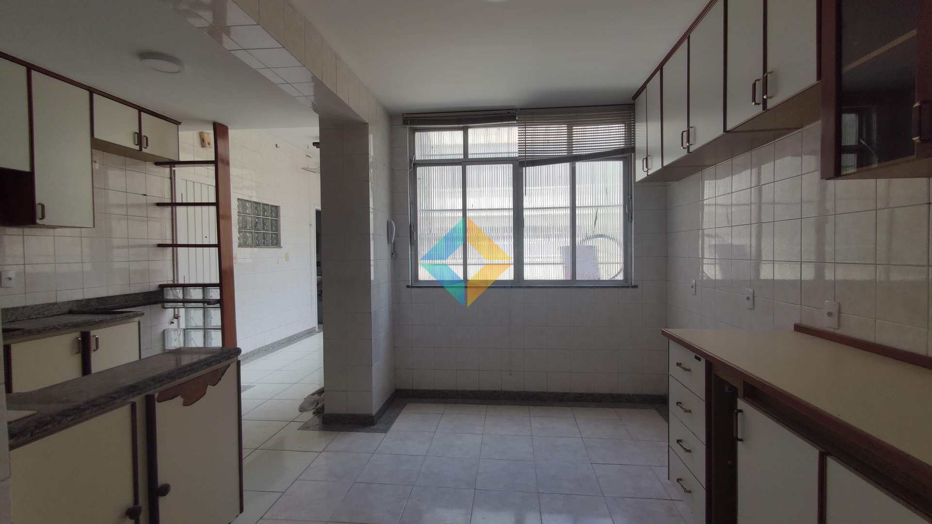 Apartamento à venda com 3 quartos, 140m² - Foto 18