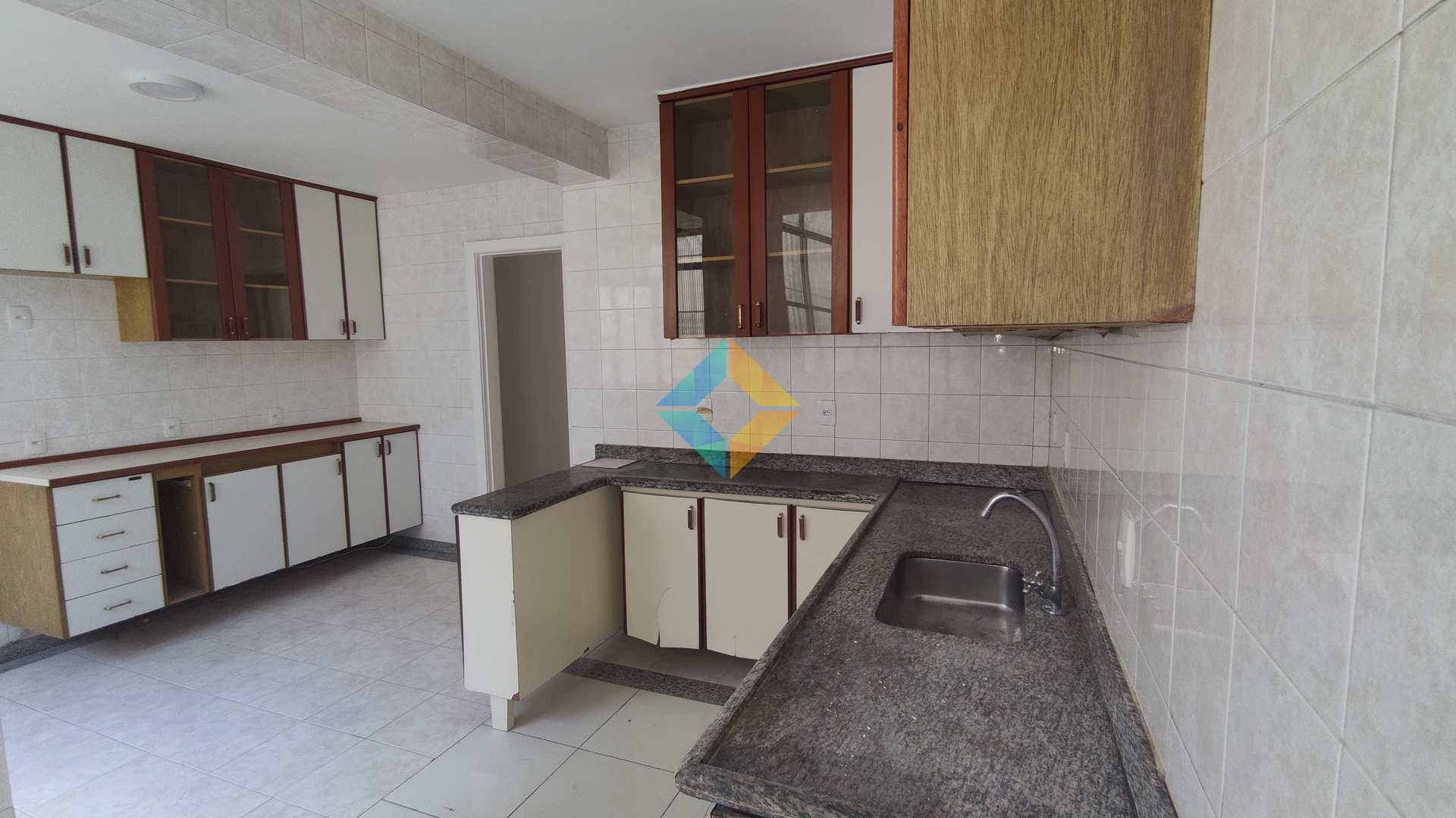 Apartamento à venda com 3 quartos, 140m² - Foto 15