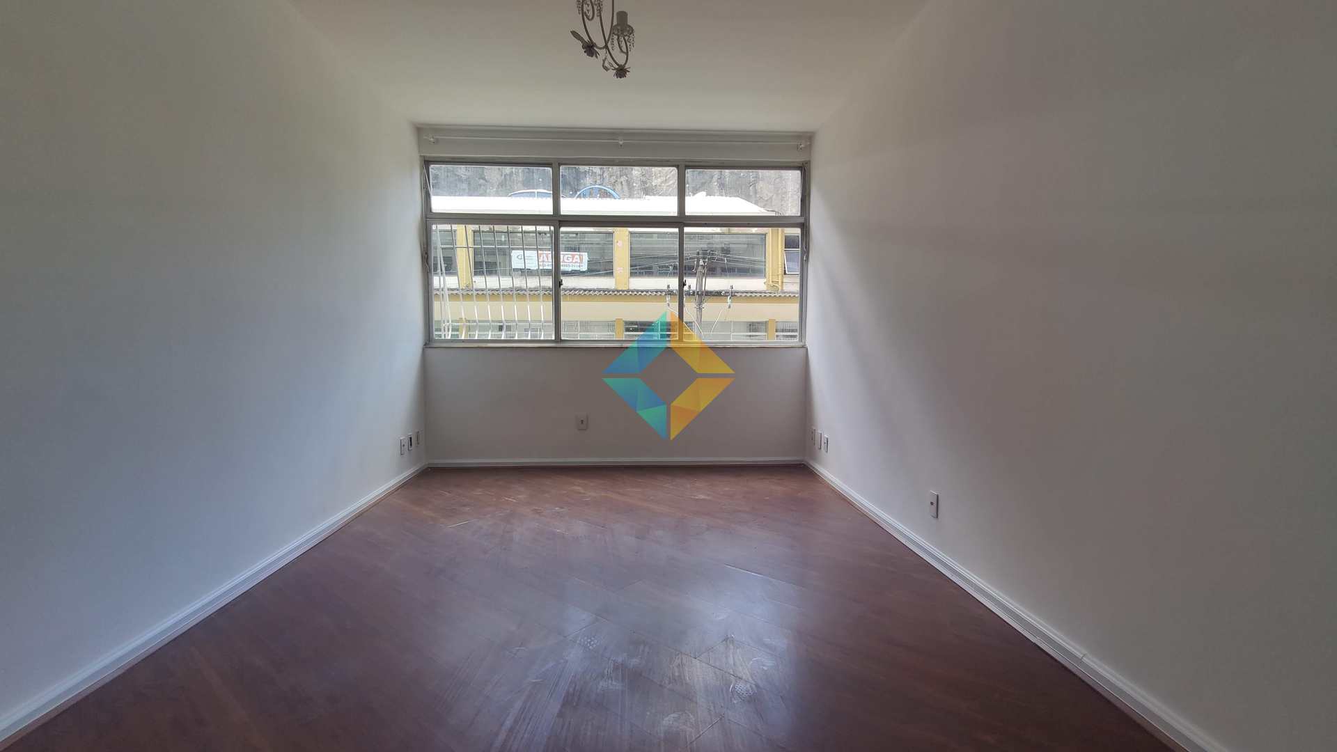 Apartamento à venda com 3 quartos, 140m² - Foto 11