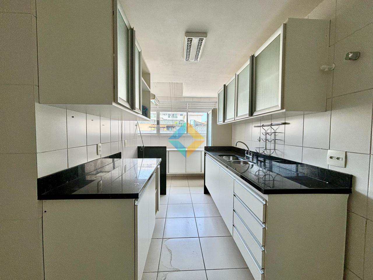 Apartamento à venda com 3 quartos, 130m² - Foto 28