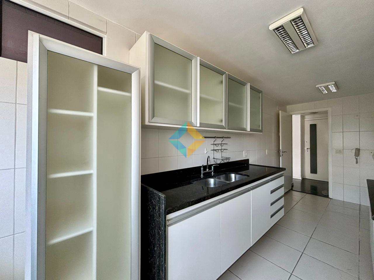 Apartamento à venda com 3 quartos, 130m² - Foto 20