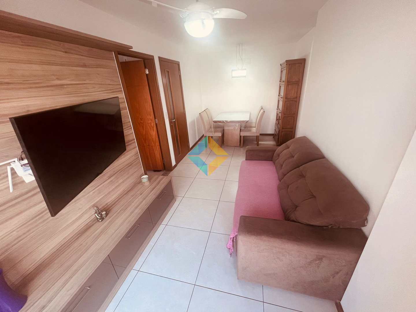 Apartamento à venda com 2 quartos, 65m² - Foto 3