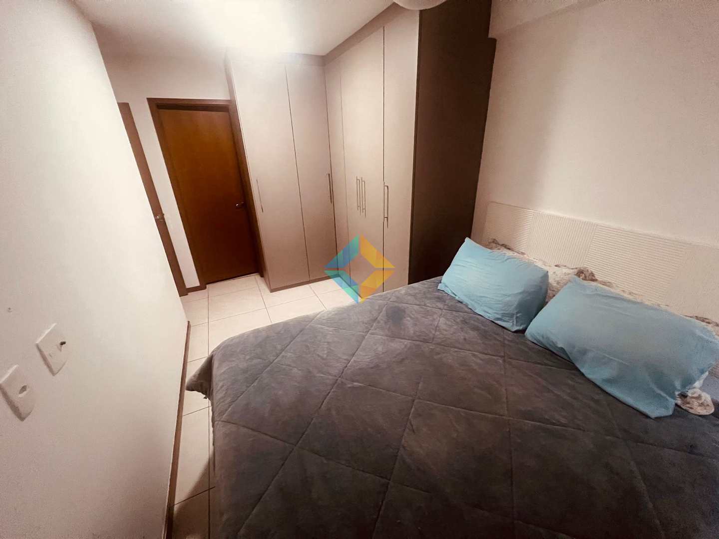 Apartamento à venda com 2 quartos, 65m² - Foto 12