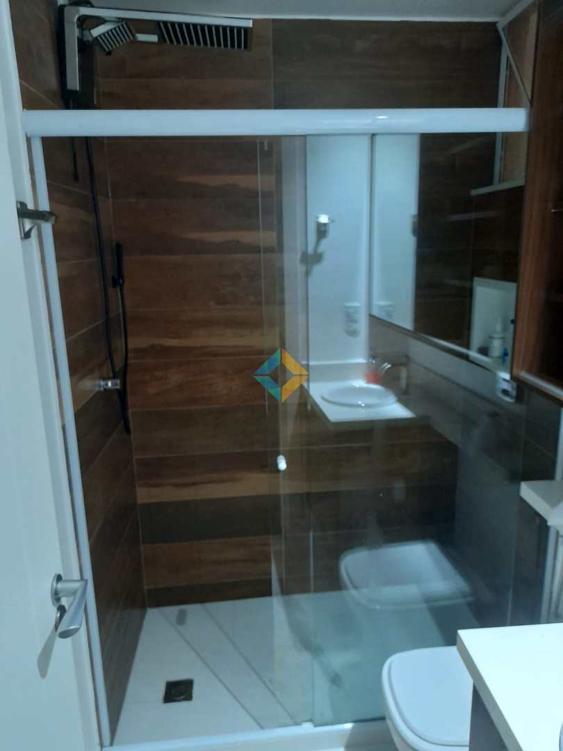 Apartamento à venda com 3 quartos, 210m² - Foto 9