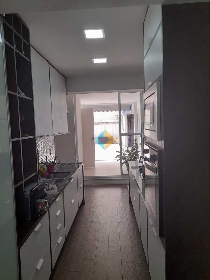 Apartamento à venda com 3 quartos, 210m² - Foto 20