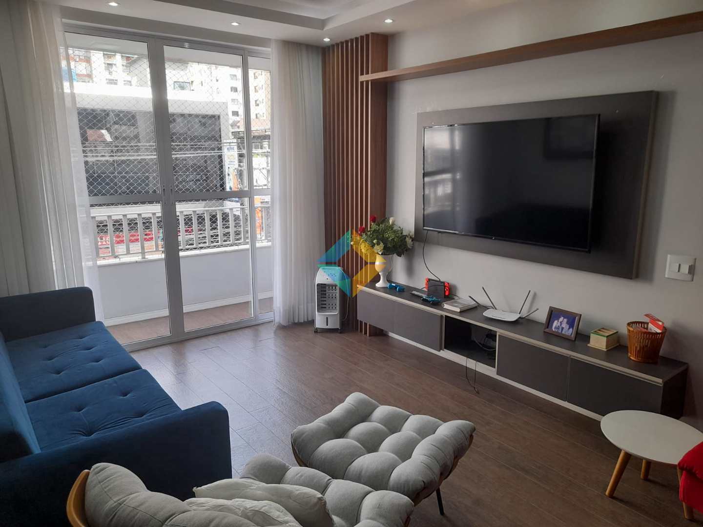 Apartamento à venda com 3 quartos, 210m² - Foto 2