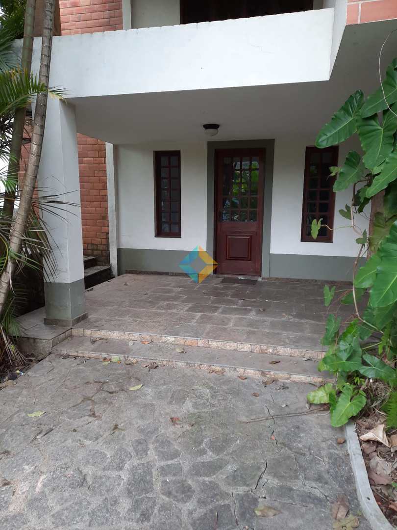 Casa de Condomínio à venda com 5 quartos, 438m² - Foto 5