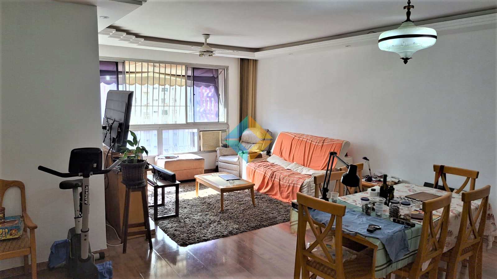 Apartamento à venda com 4 quartos, 140m² - Foto 1