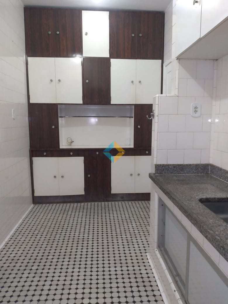 Apartamento à venda com 2 quartos, 85m² - Foto 12