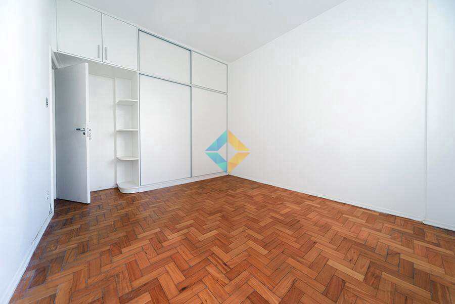 Apartamento à venda com 3 quartos, 132m² - Foto 7