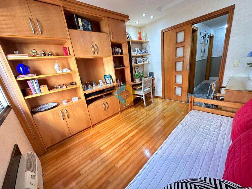 Apartamento à venda com 4 quartos, 191m² - Foto 23