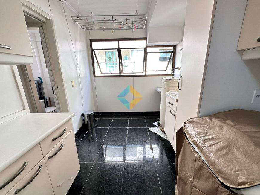 Apartamento à venda com 4 quartos, 191m² - Foto 31