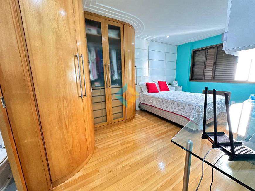 Apartamento à venda com 4 quartos, 191m² - Foto 22