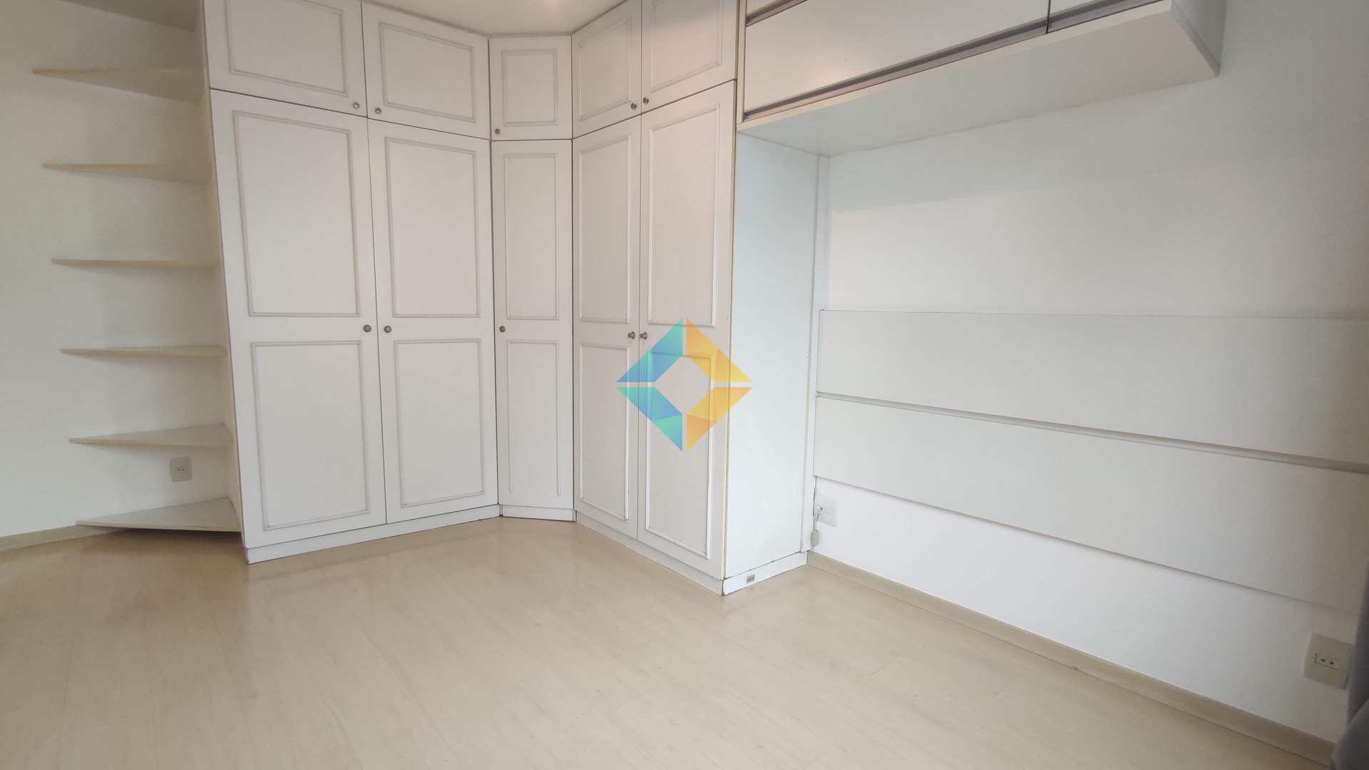 Apartamento à venda com 2 quartos, 90m² - Foto 17